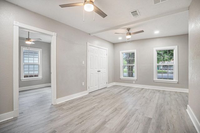 206 Edgar Street, La Marque, TX 77568