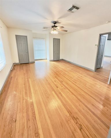 2625 Gladys Avenue, Beaumont, TX 77702