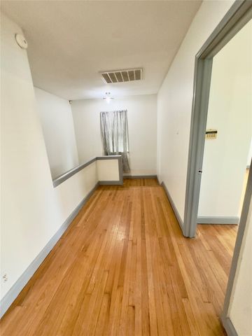 2625 Gladys Avenue, Beaumont, TX 77702