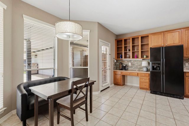 8639 Westbrook Forest Drive, Sugar Land, TX 77479