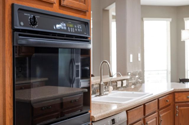 8639 Westbrook Forest Drive, Sugar Land, TX 77479