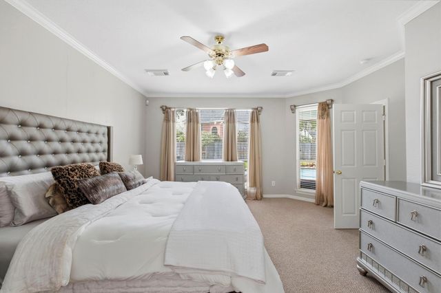 8639 Westbrook Forest Drive, Sugar Land, TX 77479