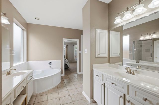 8639 Westbrook Forest Drive, Sugar Land, TX 77479