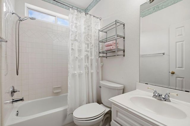 8639 Westbrook Forest Drive, Sugar Land, TX 77479