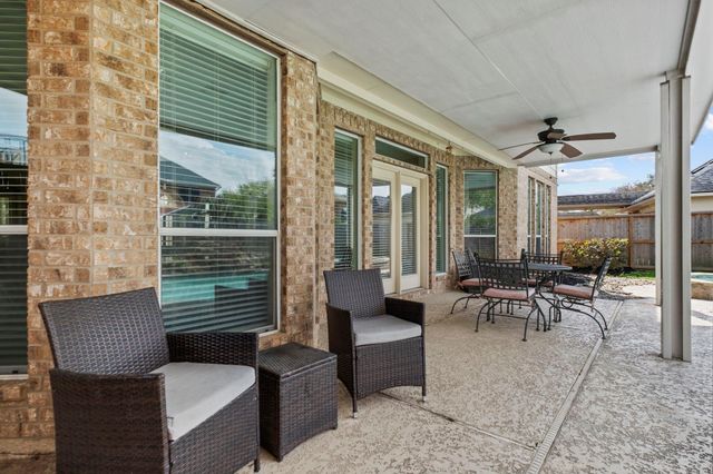 8639 Westbrook Forest Drive, Sugar Land, TX 77479