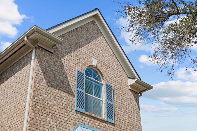 8639 Westbrook Forest Drive, Sugar Land, TX 77479