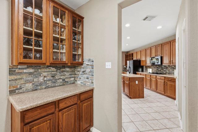 8639 Westbrook Forest Drive, Sugar Land, TX 77479