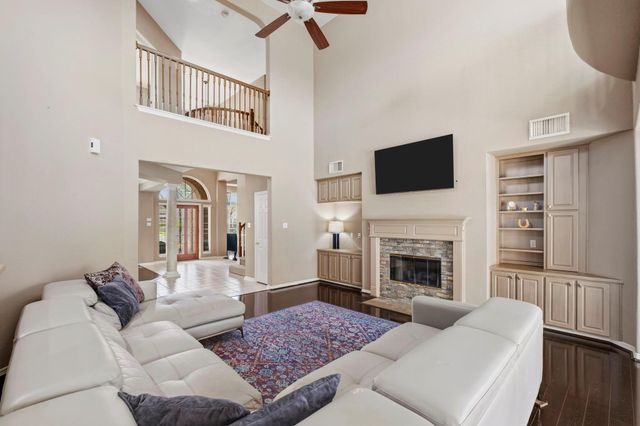 8639 Westbrook Forest Drive, Sugar Land, TX 77479