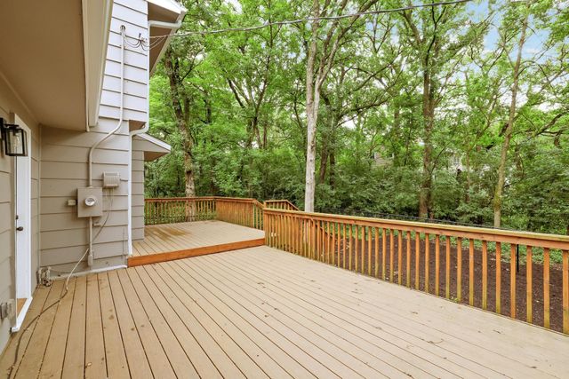 15801 Day Place, Minnetonka, MN 55345