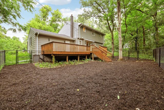 15801 Day Place, Minnetonka, MN 55345