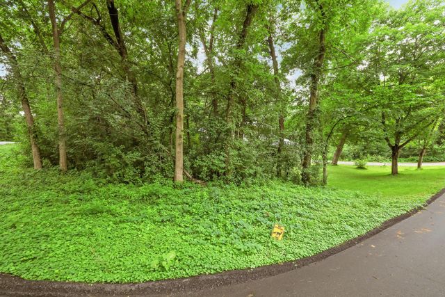 15801 Day Place, Minnetonka, MN 55345