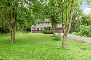 15801 Day Place, Minnetonka, MN 55345