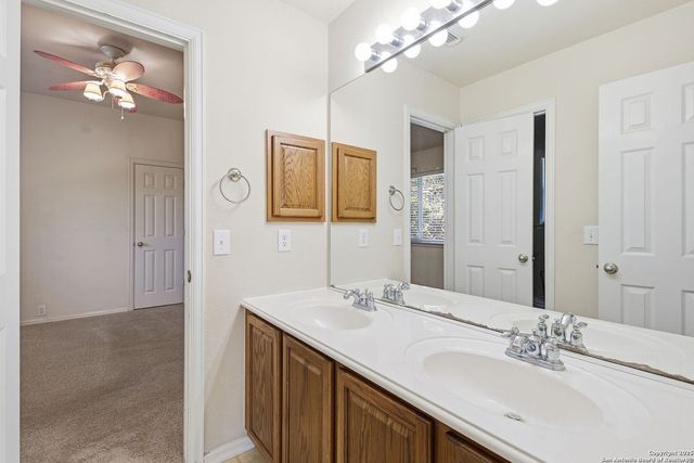 4226 Luckenbach, San Antonio, TX 78251