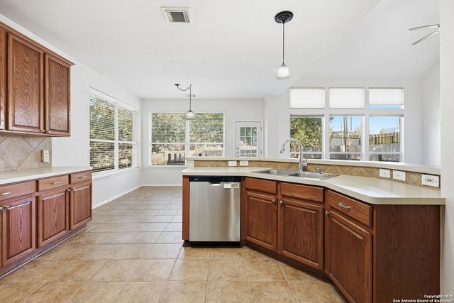 4226 Luckenbach, San Antonio, TX 78251