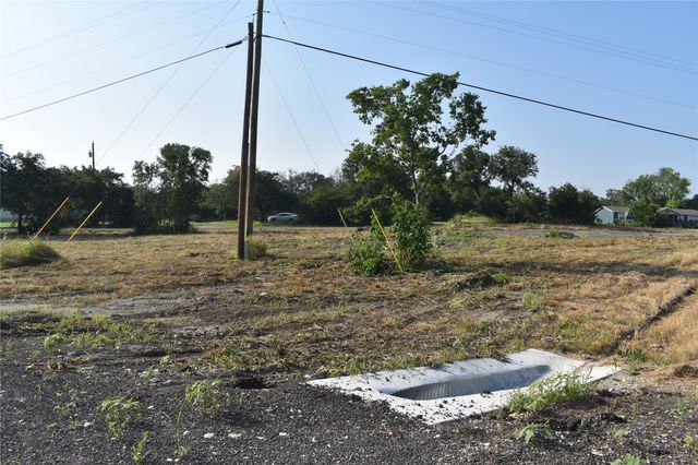 1130 Fm-970, Florence, TX 76527