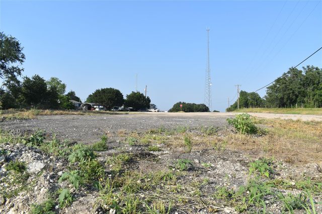 1130 Fm-970, Florence, TX 76527