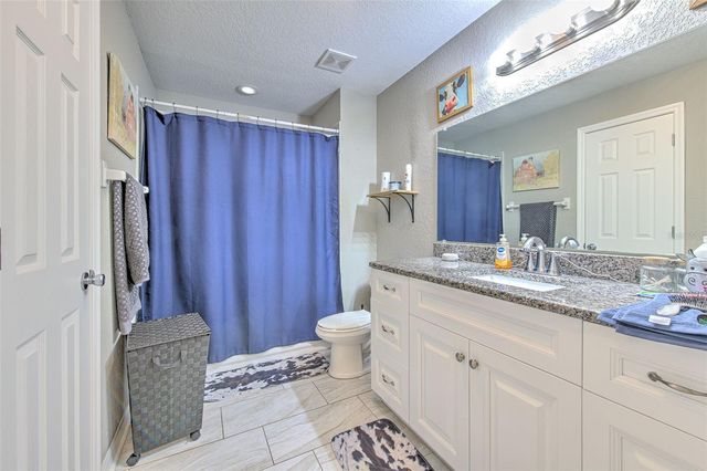 38021 10 TH AVE, Zephyrhills, FL 33542