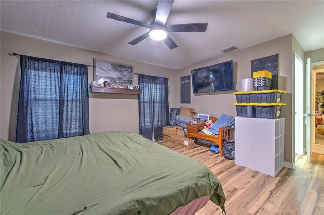 38021 10 TH AVE, Zephyrhills, FL 33542