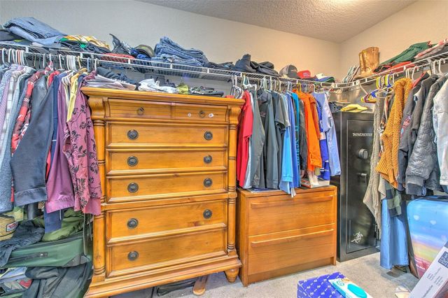 38021 10 TH AVE, Zephyrhills, FL 33542