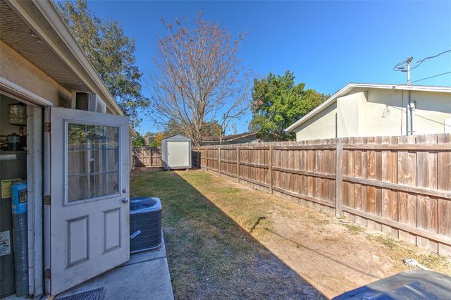 38021 10 TH AVE, Zephyrhills, FL 33542