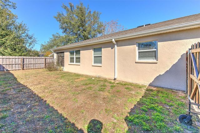38021 10 TH AVE, Zephyrhills, FL 33542