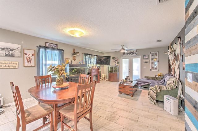 38021 10 TH AVE, Zephyrhills, FL 33542