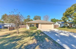 38021 10 TH AVE, Zephyrhills, FL 33542