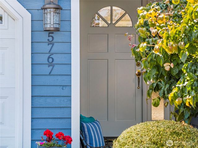 5767 Eldorado Place NW, Bremerton, WA 98312