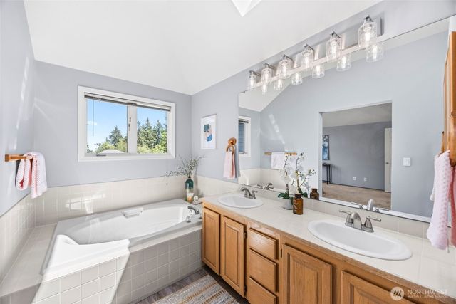 5767 Eldorado Place NW, Bremerton, WA 98312