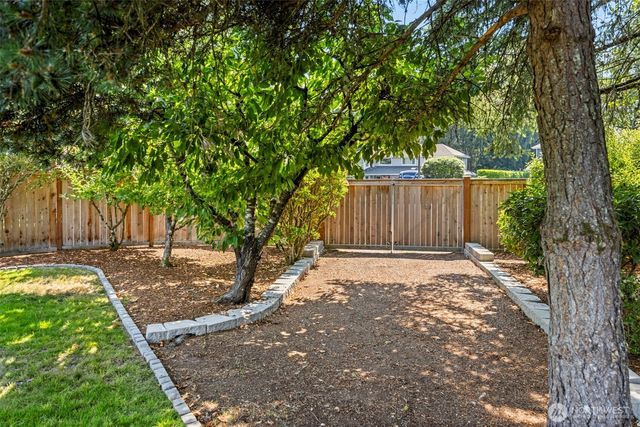5767 Eldorado Place NW, Bremerton, WA 98312