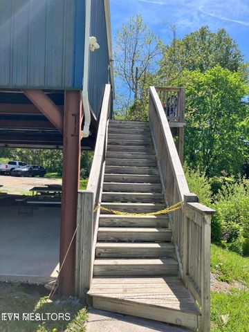 8260 Highway 19, Roan Mountain, TN 37687