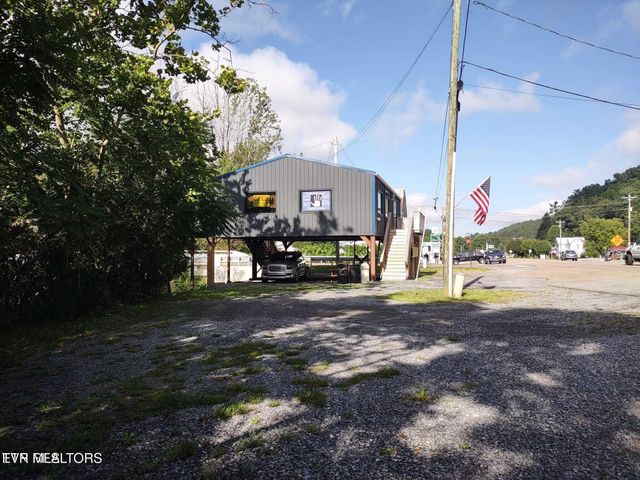 8260 Highway 19, Roan Mountain, TN 37687