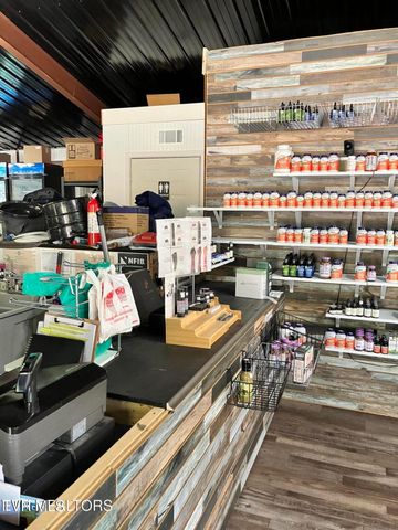 8260 Highway 19, Roan Mountain, TN 37687