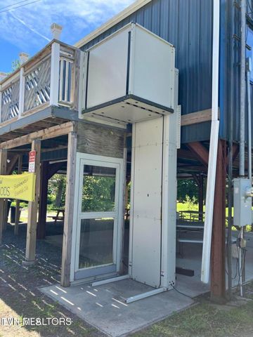 8260 Highway 19, Roan Mountain, TN 37687