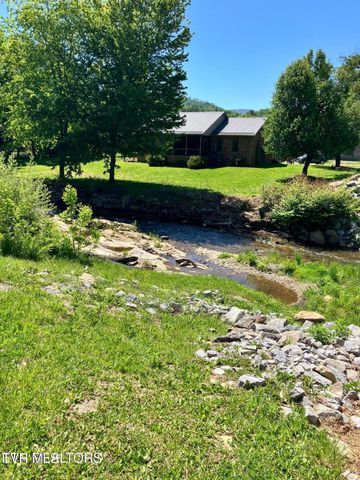 8260 Highway 19, Roan Mountain, TN 37687