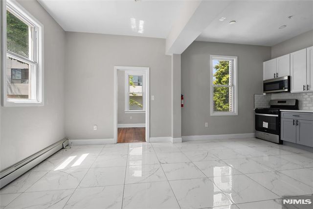 6119 Tyler Place, West New York, NJ 07093