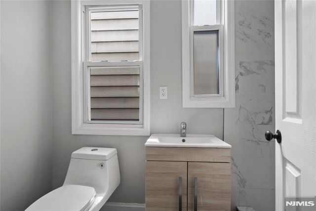 6119 Tyler Place, West New York, NJ 07093