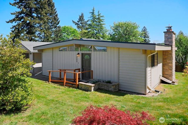 525 Farragut Avenue NE, Port Orchard, WA 98366