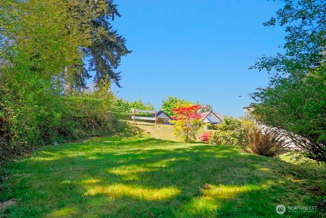 525 Farragut Avenue NE, Port Orchard, WA 98366