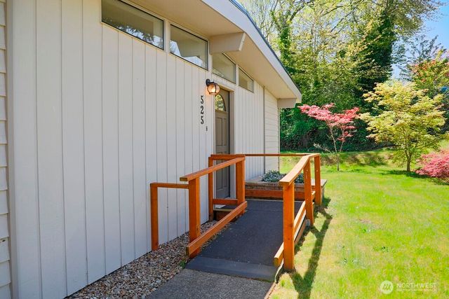 525 Farragut Avenue NE, Port Orchard, WA 98366