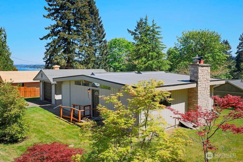 525 Farragut Avenue NE, Port Orchard, WA 98366