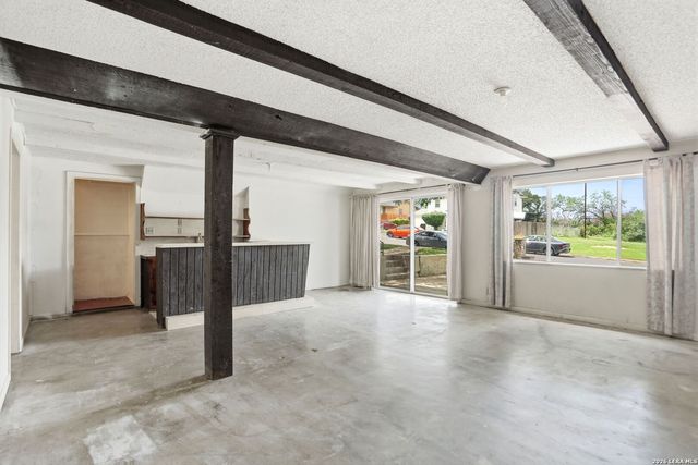 3906 KILLARNEY DR, San Antonio, TX 78223