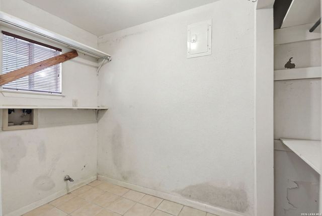 3906 KILLARNEY DR, San Antonio, TX 78223