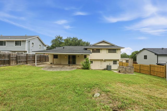 3906 KILLARNEY DR, San Antonio, TX 78223