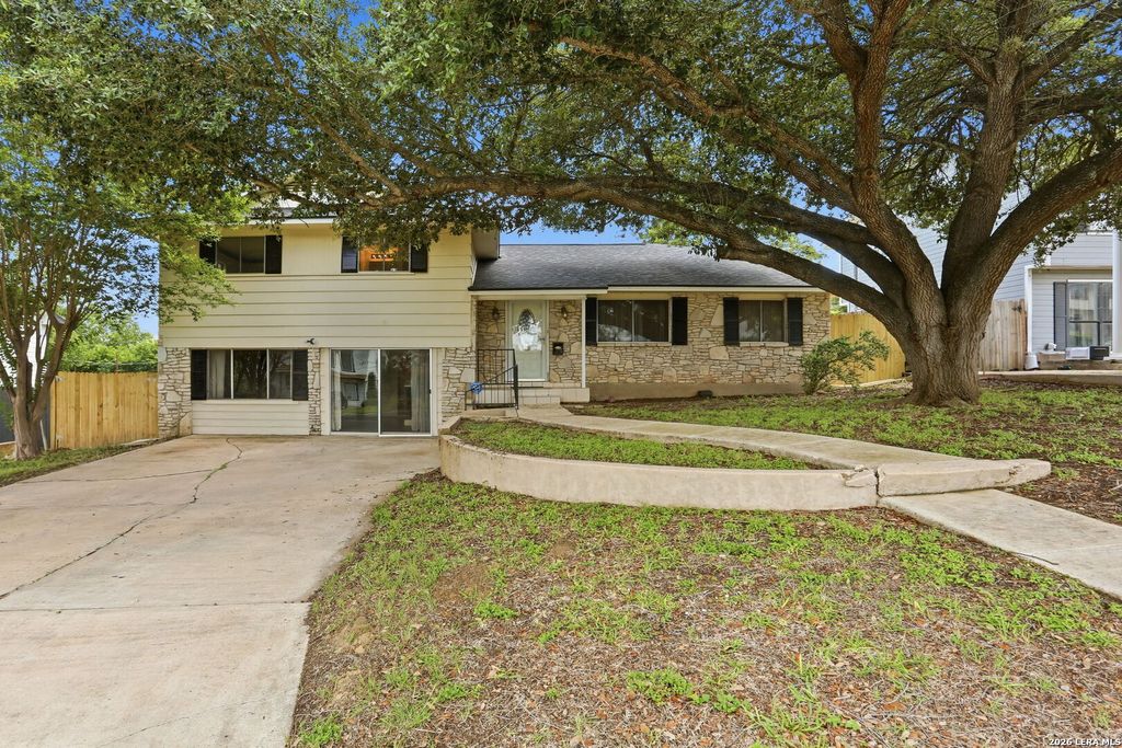 3906 KILLARNEY DR, San Antonio, TX 78223