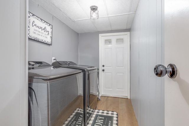 4 Clovercrest Drive, Nashua, NH 03062
