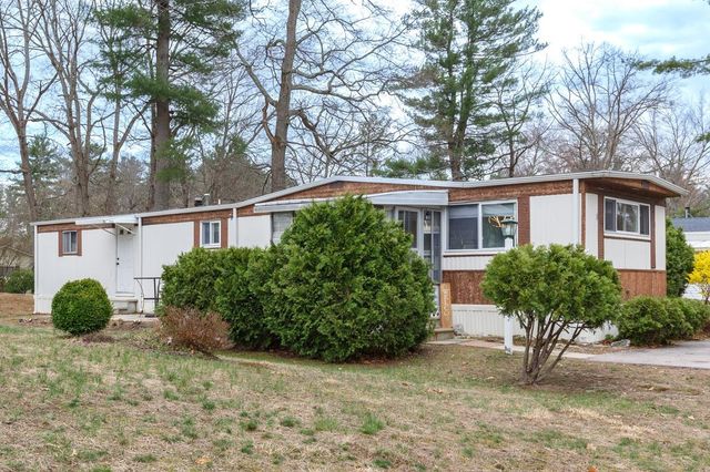 4 Clovercrest Drive, Nashua, NH 03062