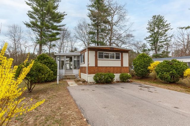 4 Clovercrest Drive, Nashua, NH 03062