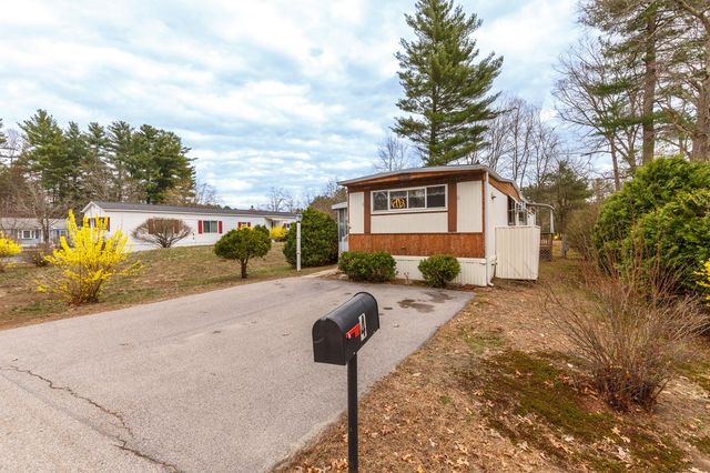 4 Clovercrest Drive, Nashua, NH 03062