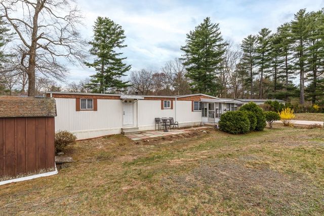 4 Clovercrest Drive, Nashua, NH 03062